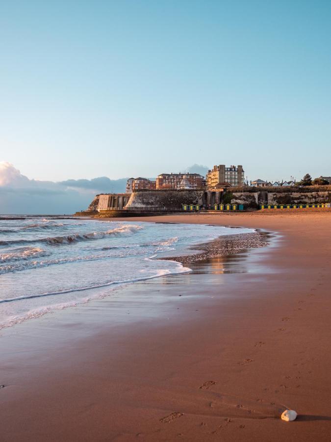 The Sea Lounge Accomodation Бродстерс Екстер'єр фото
